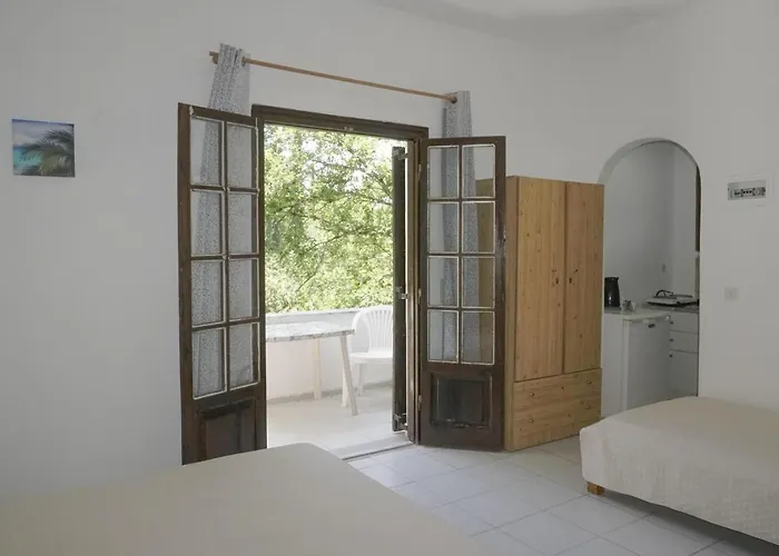 Corfu * Agioi Deka (Corfu)